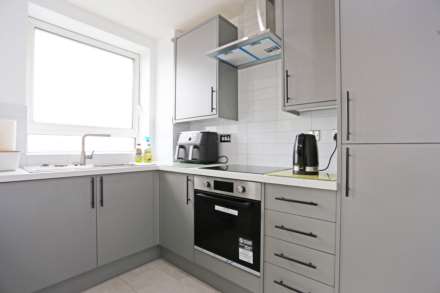 The Pinnacle, High Road, Chadwell Heath, RM6, Image 2