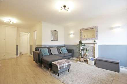 Columbine Way, Romford, Image 3