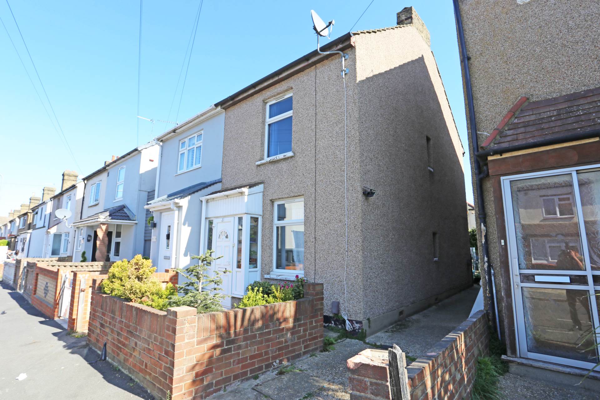 Cowper Road, Rainham, RM13, Image 1
