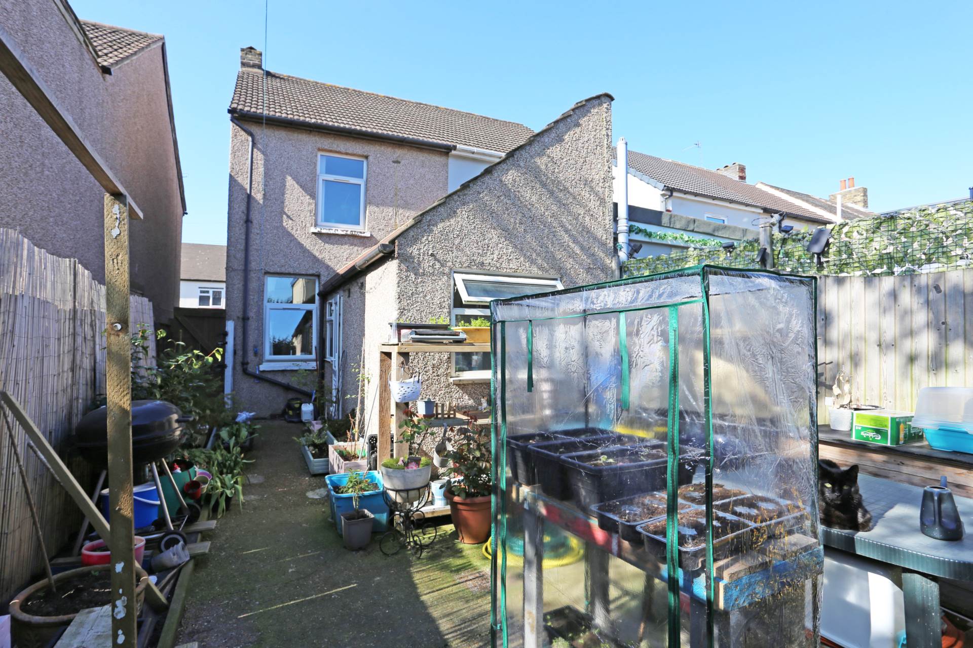Cowper Road, Rainham, RM13, Image 8