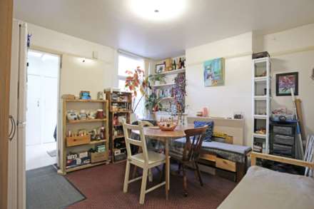 Cowper Road, Rainham, RM13, Image 5
