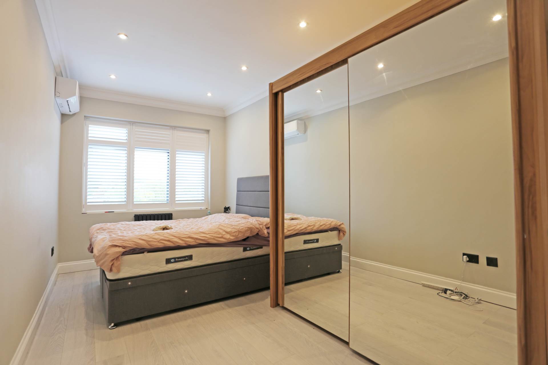 Brook Crescent, Chingford, London, E4, Image 13