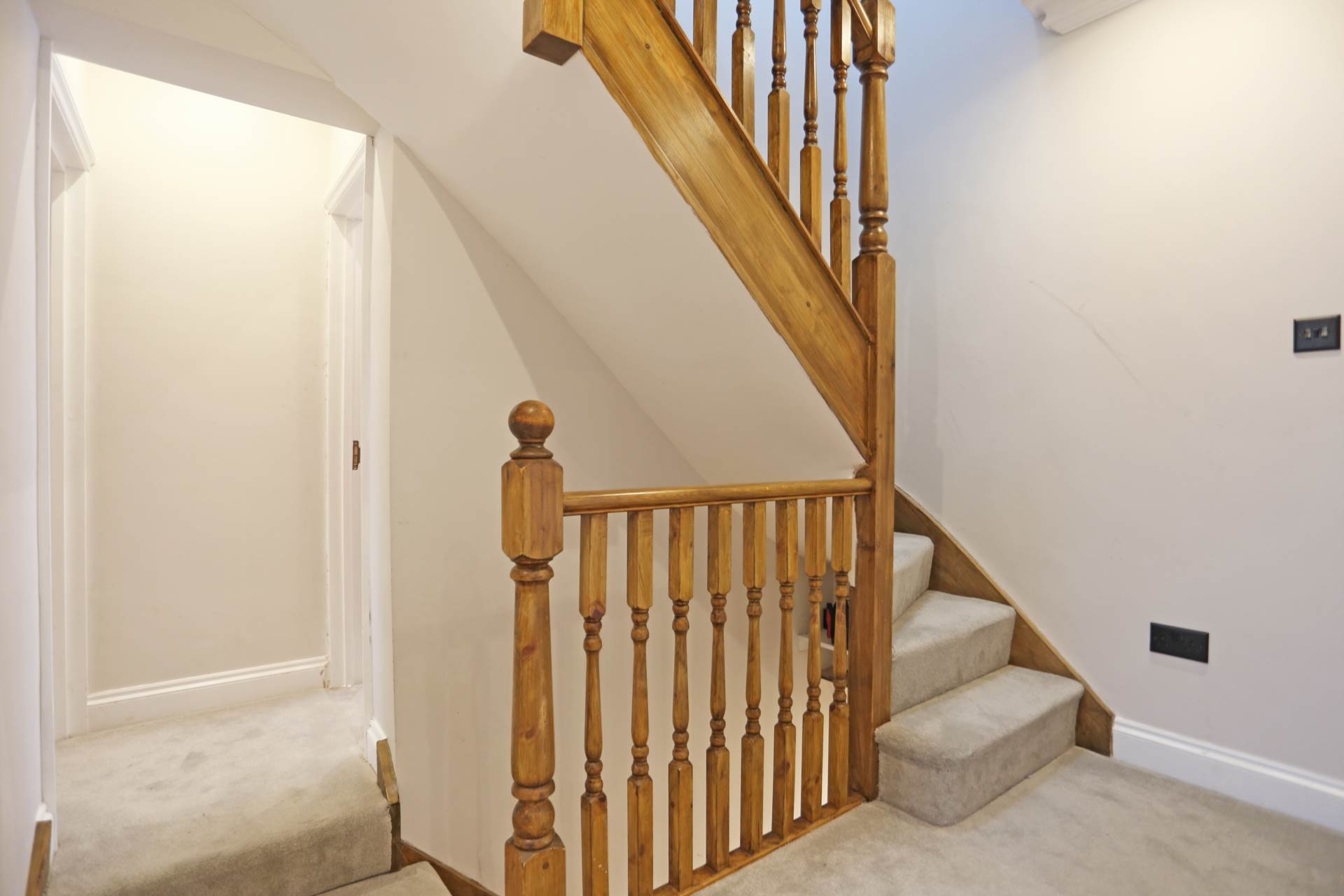 Brook Crescent, Chingford, London, E4, Image 18