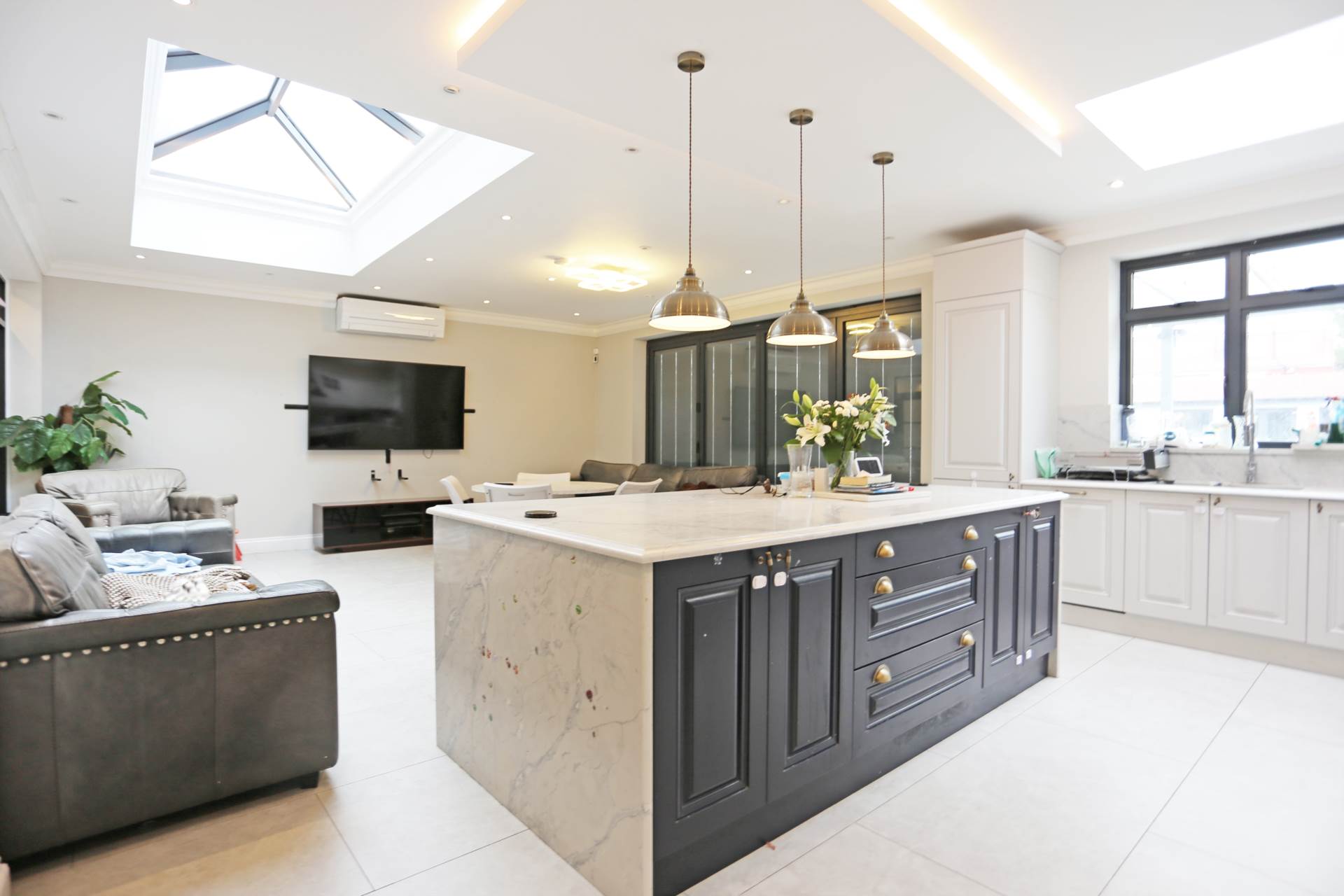 Brook Crescent, Chingford, London, E4, Image 3