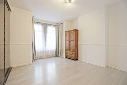 Meads Lane, Ilford, Seven Kings, IG3, Image 2