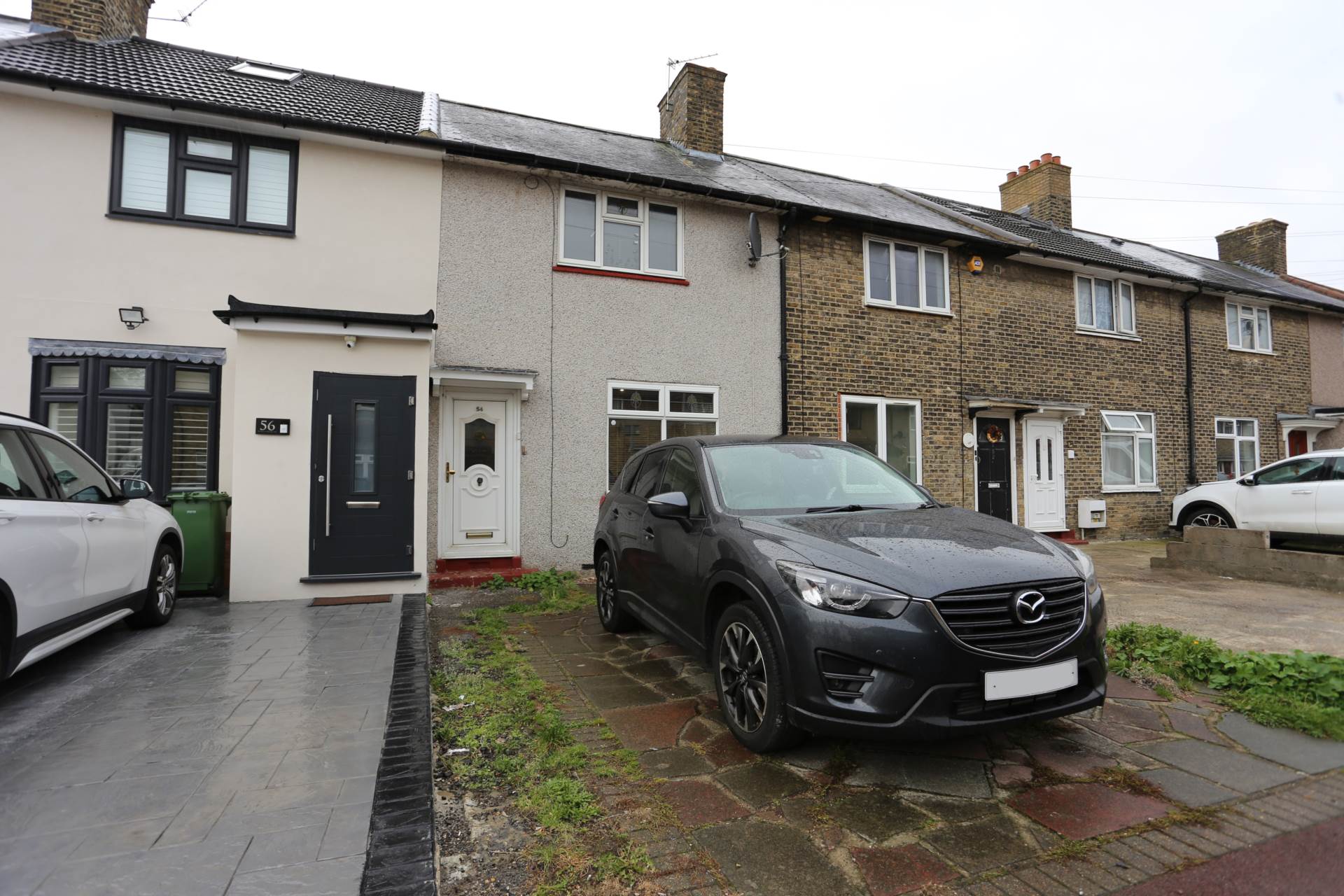 Rowdowns Road, Dagenham, RM9, Image 1