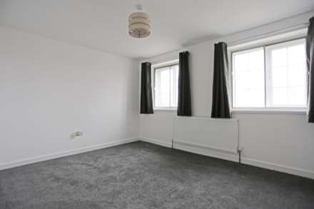Lansbury Avenue, Chadwell Heath, Romford, RM6, Image 11