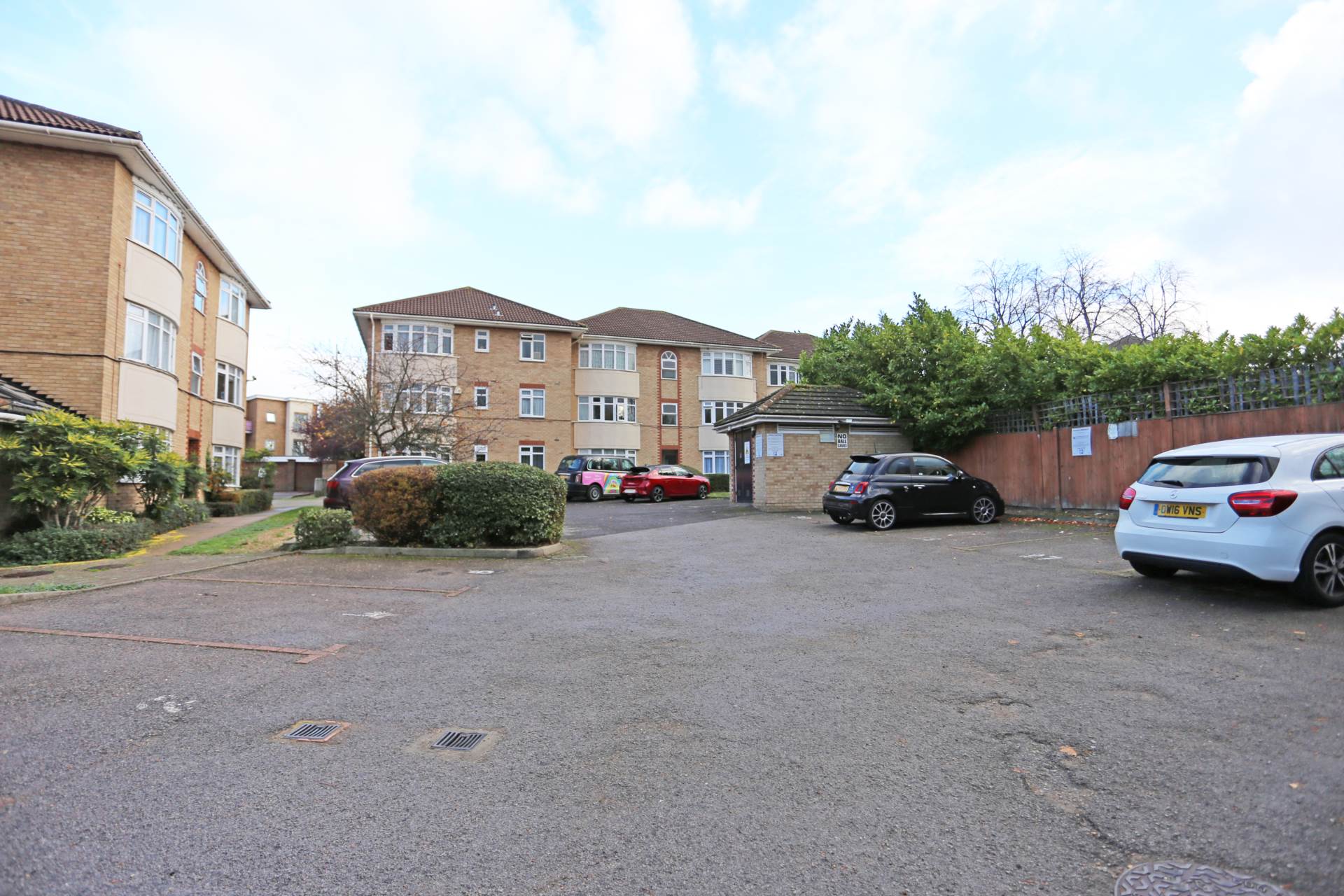 Catherine Court, Ilford, Newbury Park, IG2, Image 7