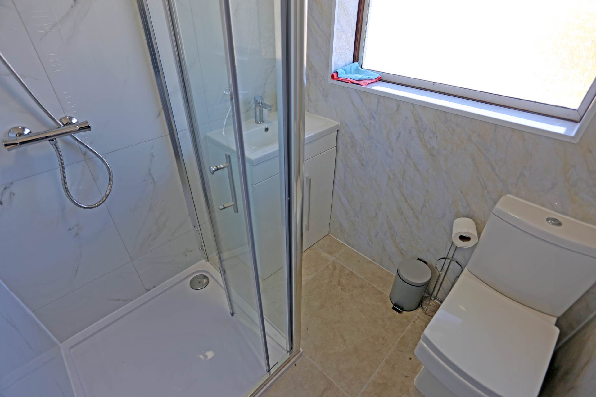 Dagenham Road, Romford, Image 8