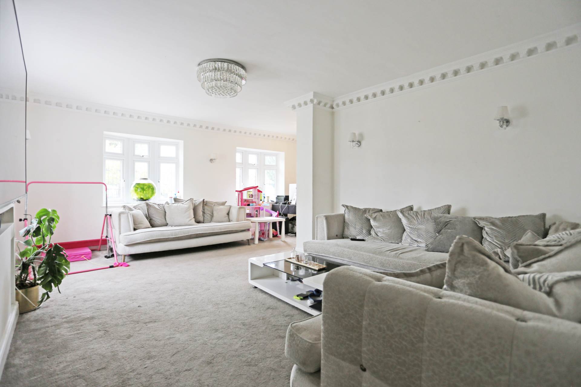 Hamlet Road, Collier Row, RM5, Image 10