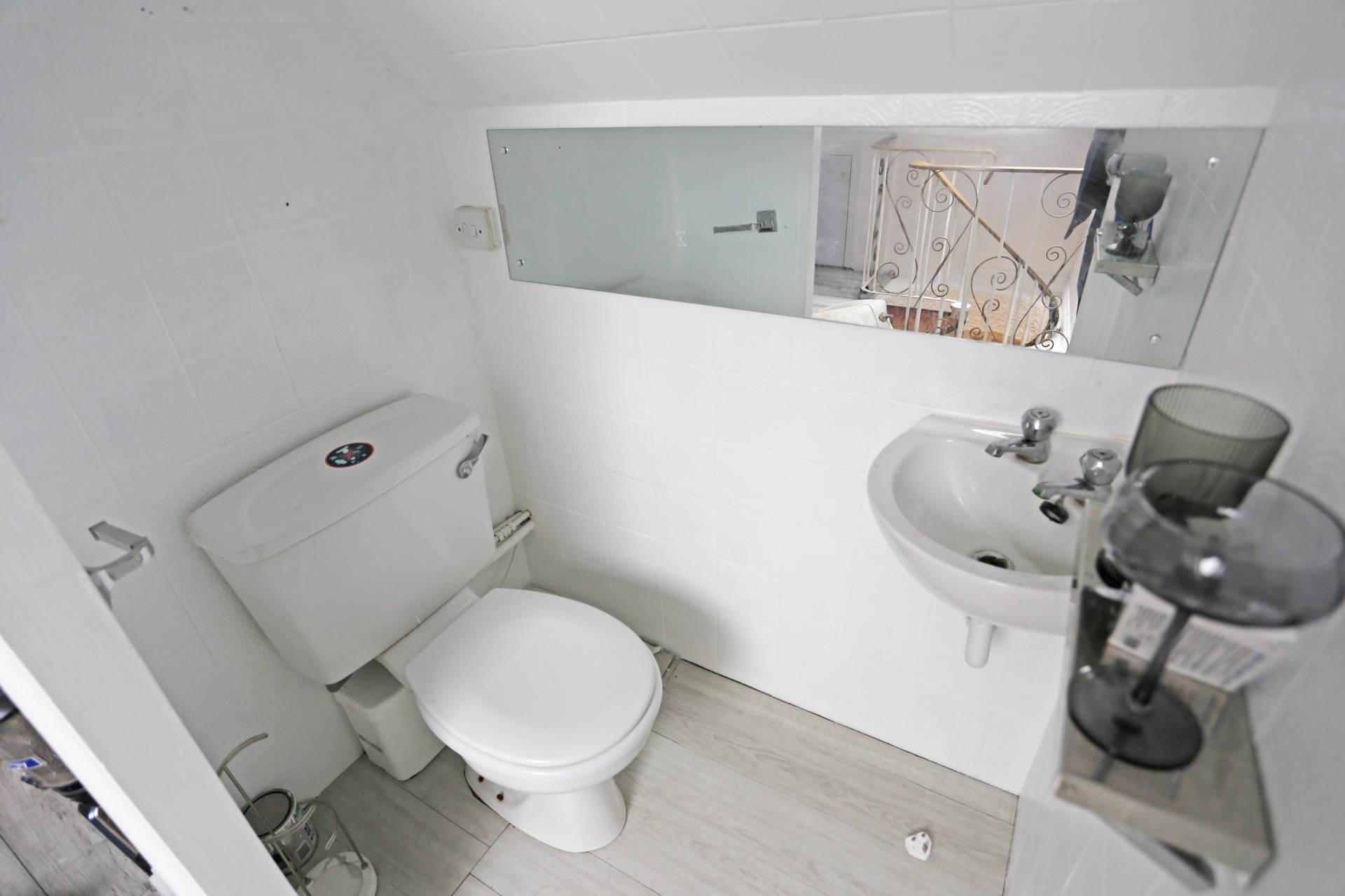 Hamlet Road, Collier Row, RM5, Image 21