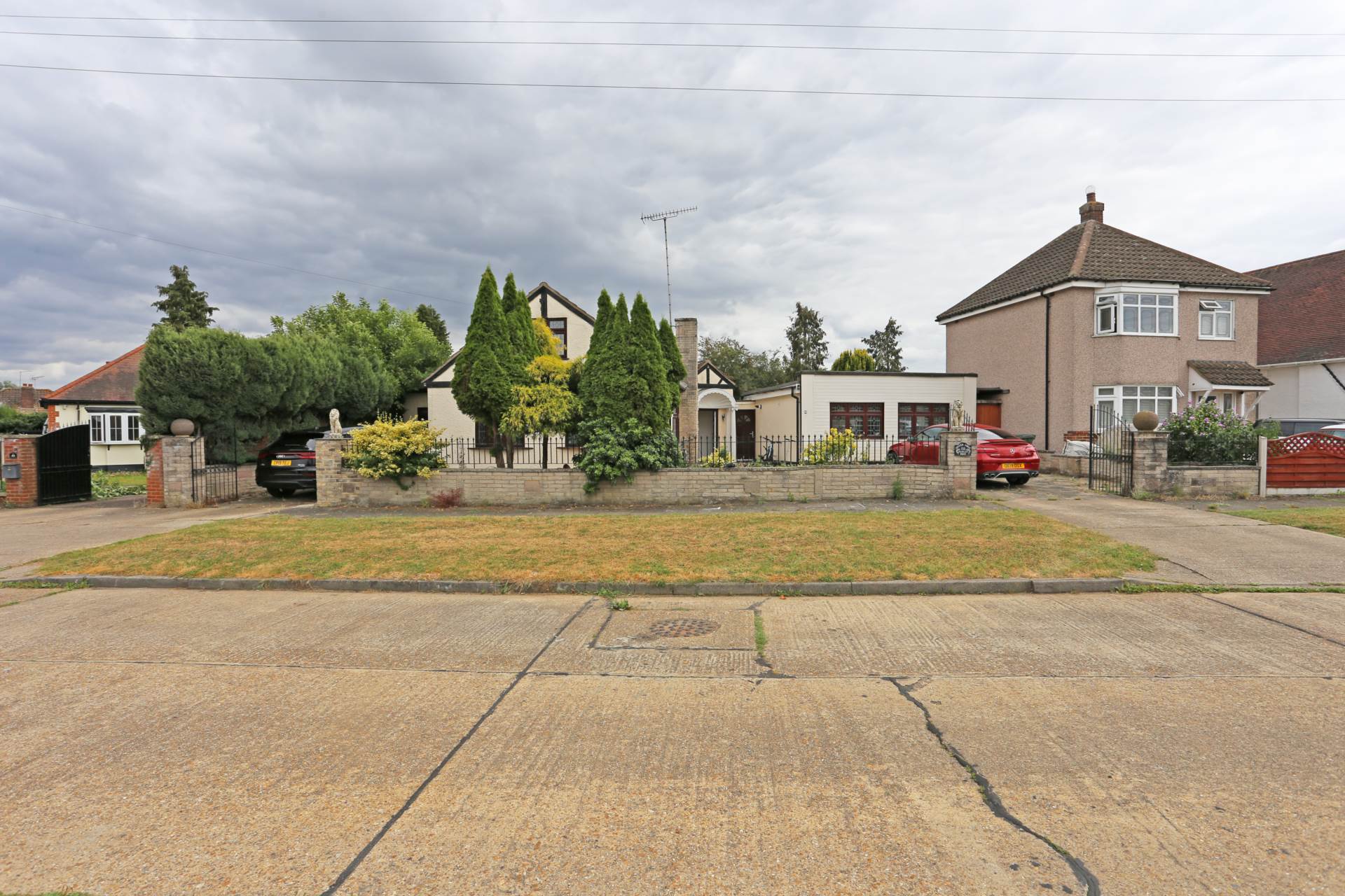 Hamlet Road, Collier Row, RM5, Image 27