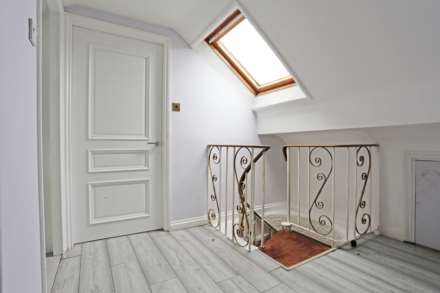 Hamlet Road, Collier Row, RM5, Image 23