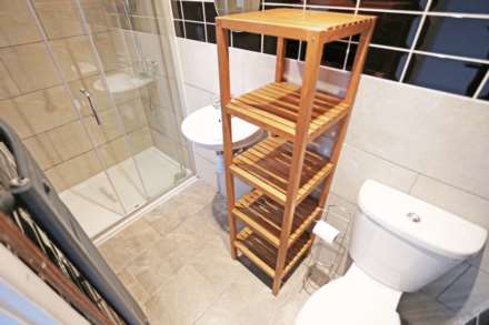 Heath Road, Chadwell Heath, RM6, Image 10