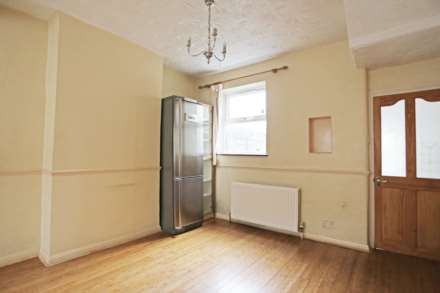 Heath Road, Chadwell Heath, RM6, Image 6