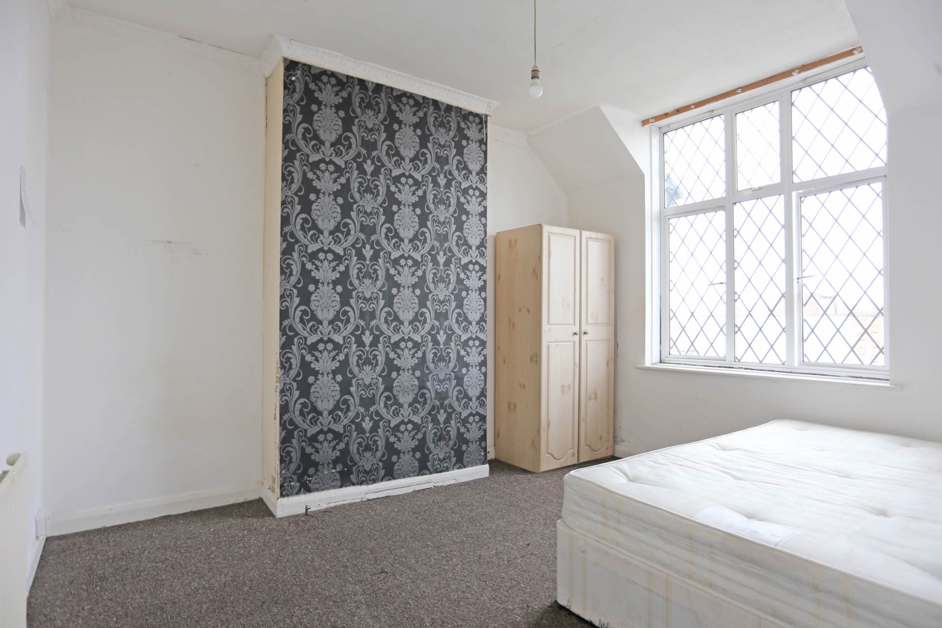 Tudor Parade, Romford, Image 4