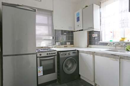 Tudor Parade, Romford, Image 2