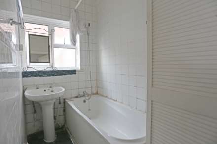 Tudor Parade, Romford, Image 7