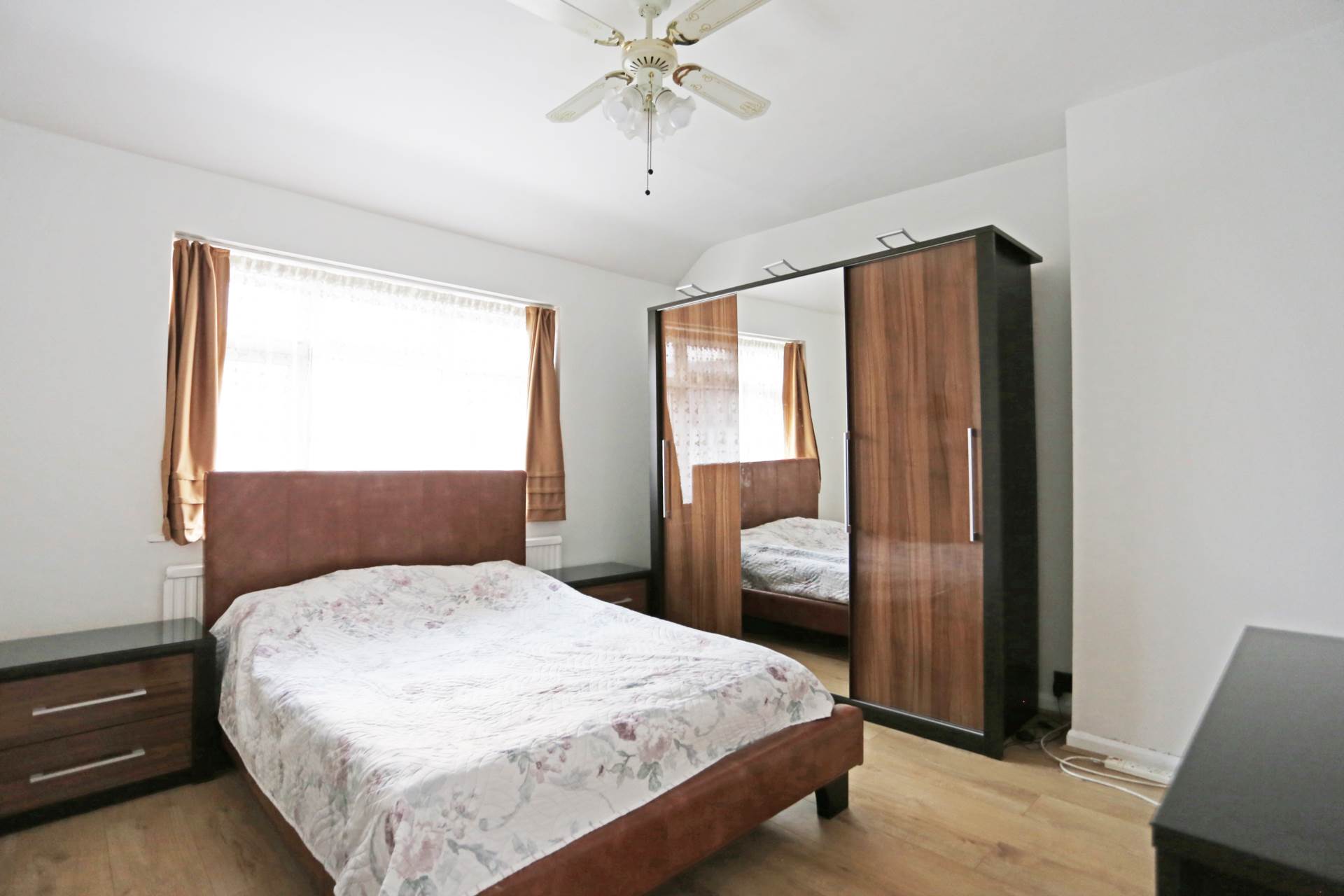 Chaplin Road, Dagenham, RM9, Image 6