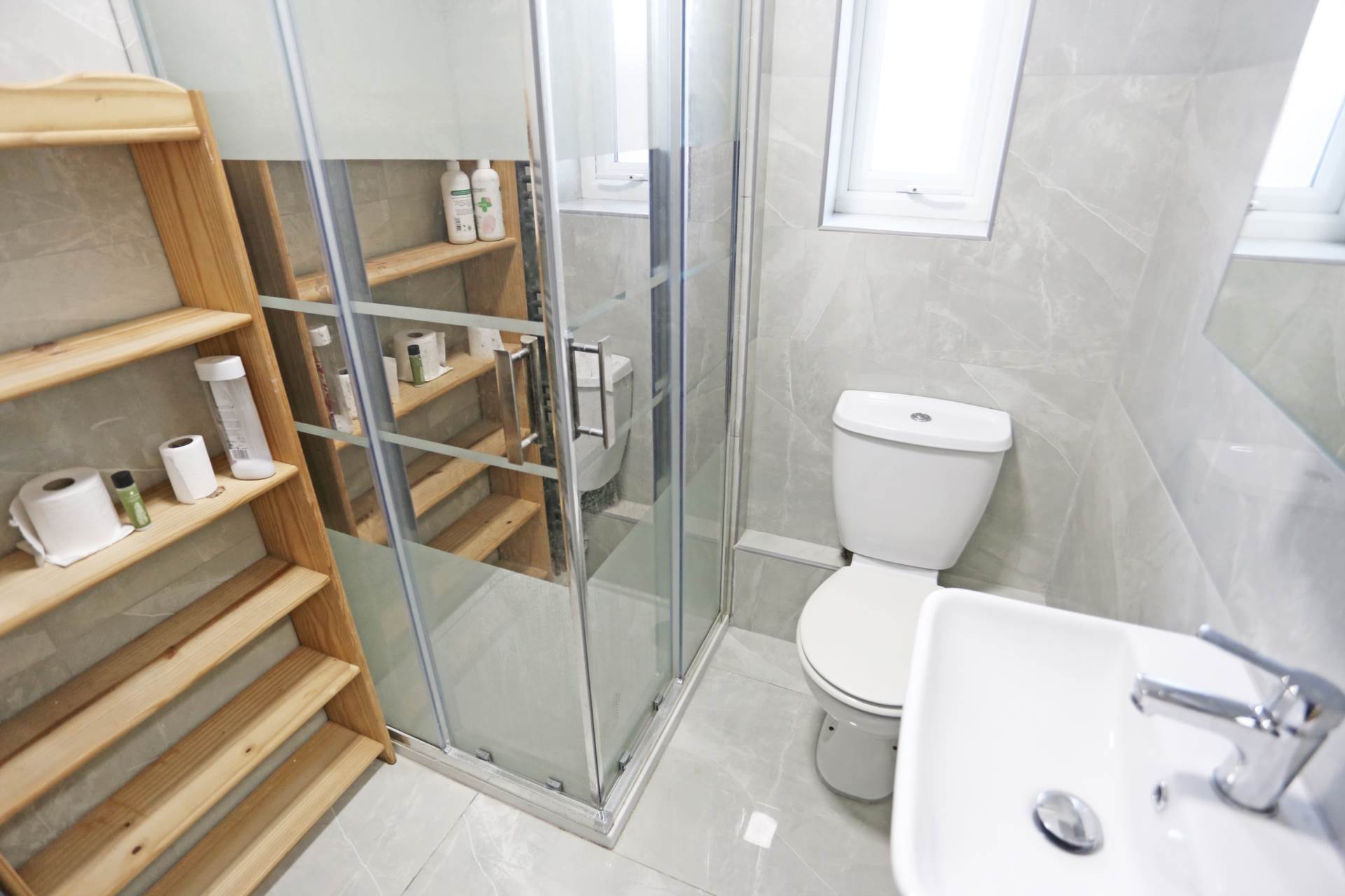 Chaplin Road, Dagenham, RM9, Image 8