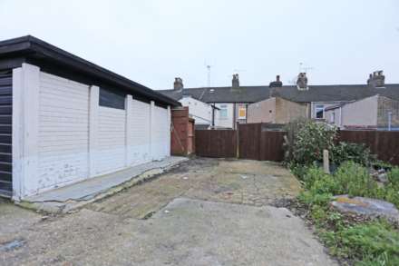 Brooke Road, Grays, RM17, Image 9