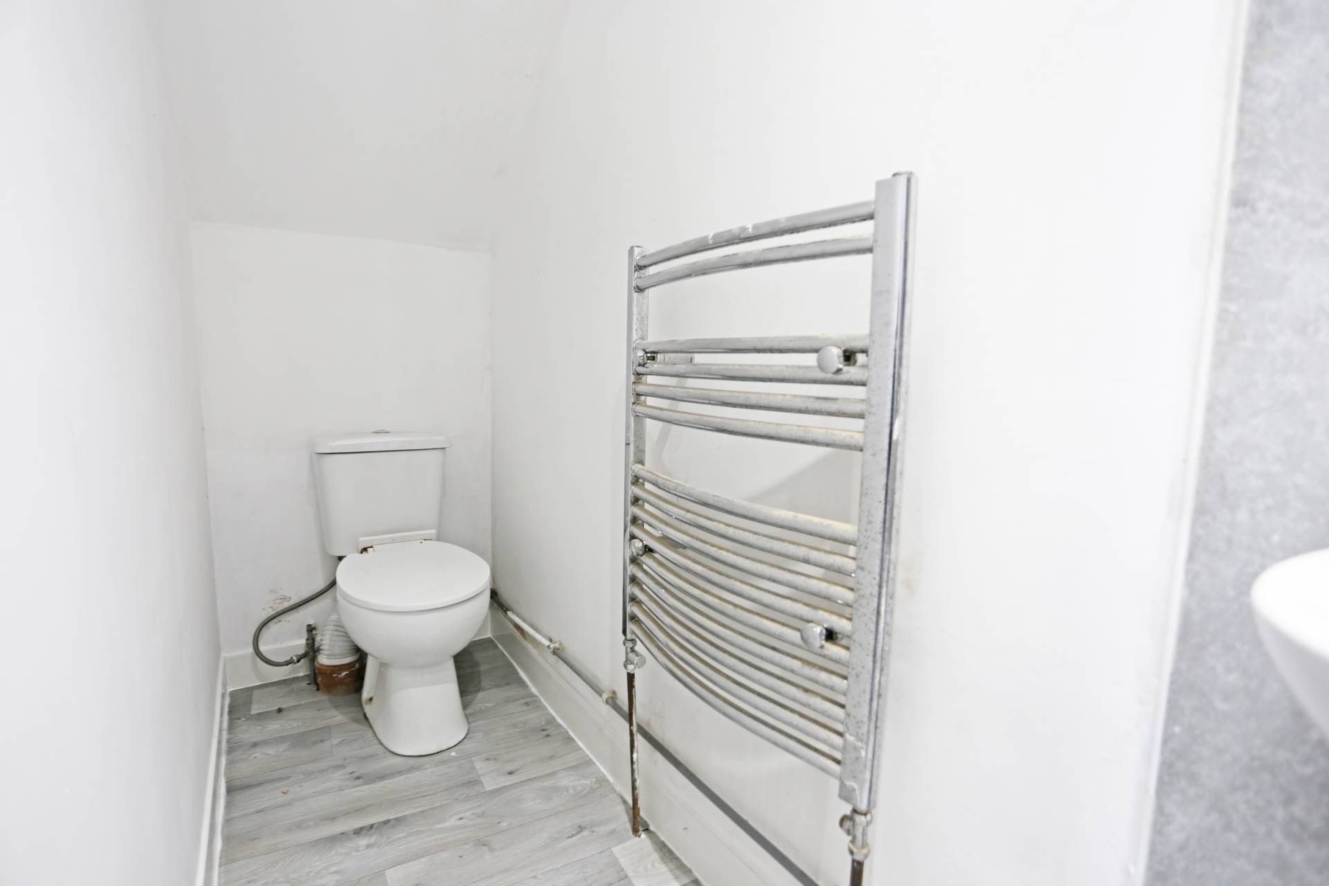 Sterry Gardens, Dagenham, RM10, Image 11