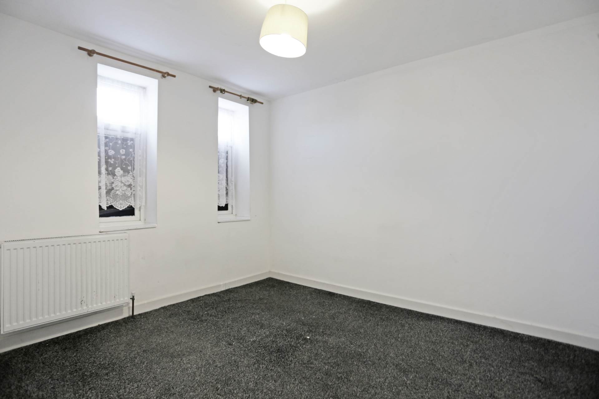 Sterry Gardens, Dagenham, RM10, Image 4