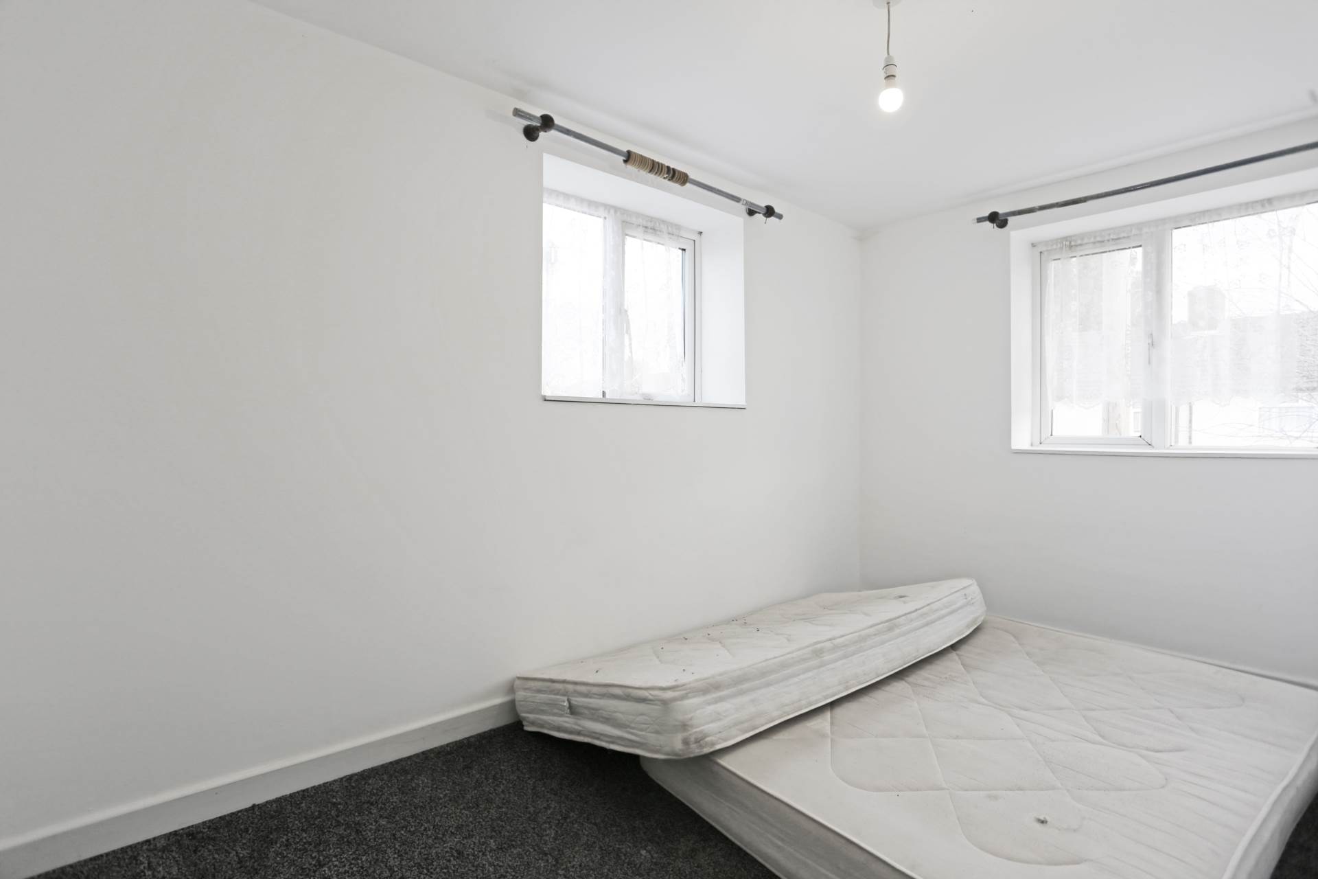 Sterry Gardens, Dagenham, RM10, Image 7