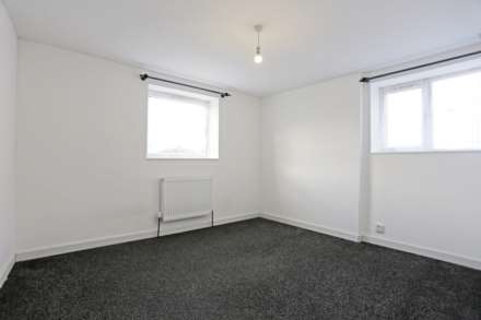 Sterry Gardens, Dagenham, RM10, Image 5