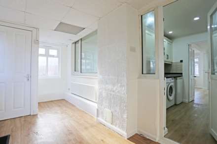 St Matthews Close, Rainham, RM13, Image 4