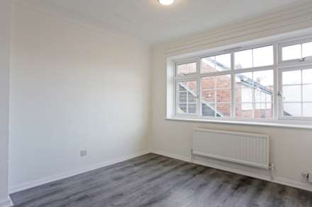 St Matthews Close, Rainham, RM13, Image 8