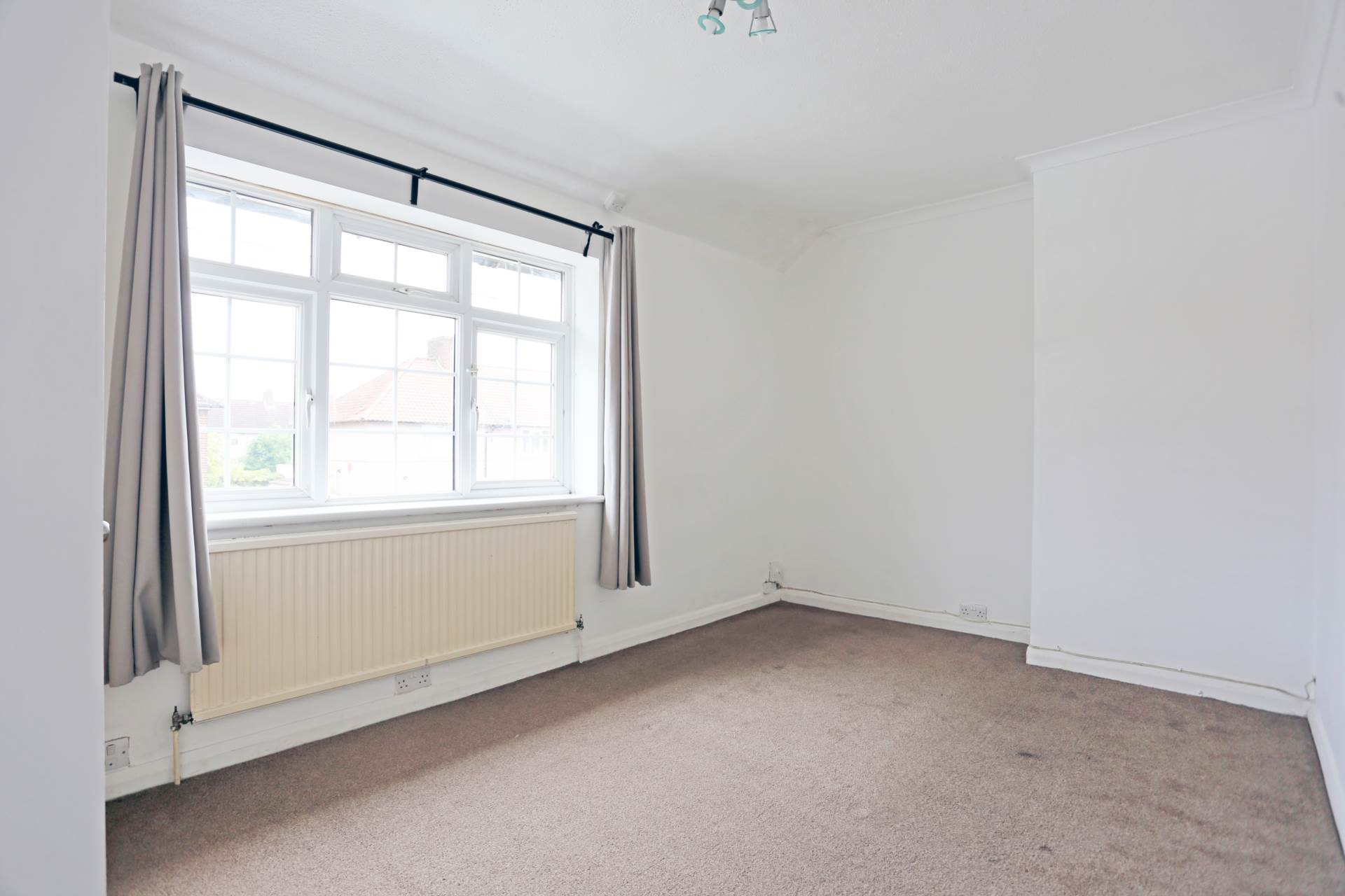 Chaplin Road, Dagenham, Image 5