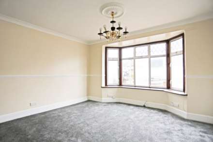 Kenneth Road, Chadwell Heath, RM6, Image 7