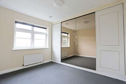 Kenneth Road, Chadwell Heath, RM6, Image 9