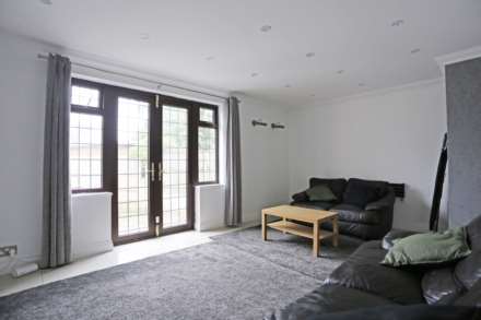 Hazelmere Gardens, Hornchurch, RM11, Image 5