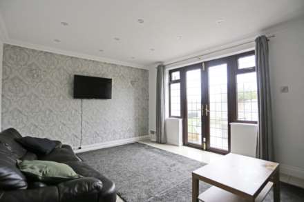 Hazelmere Gardens, Hornchurch, RM11, Image 6