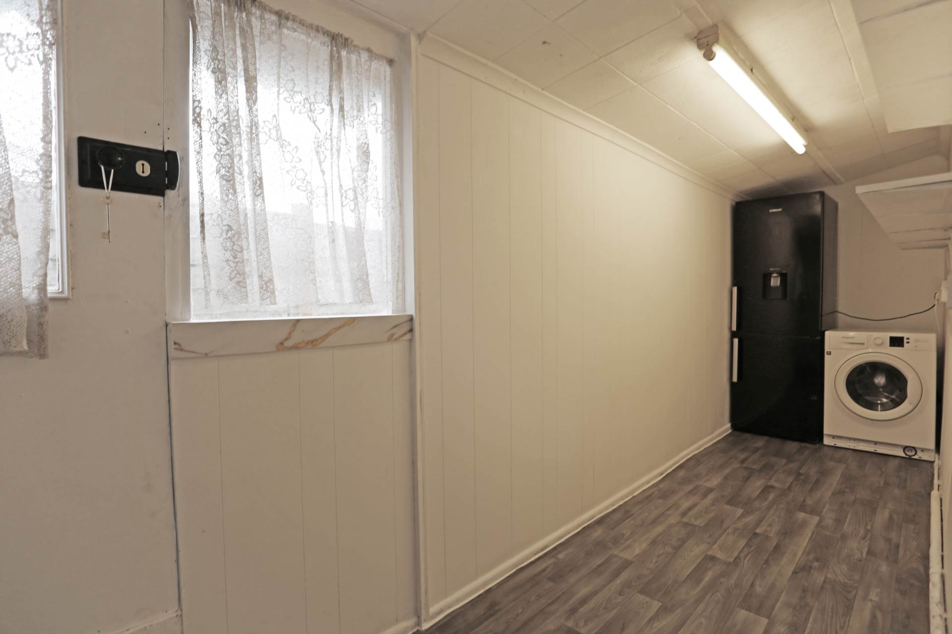 Durban Gardens, Dagenham, RM10, Image 4