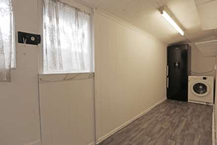 Durban Gardens, Dagenham, RM10, Image 4