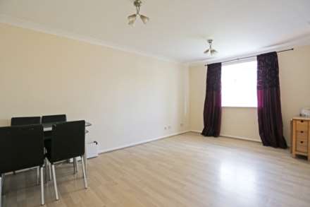 Greenslade Road, Barking, Image 3