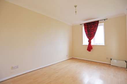 Greenslade Road, Barking, Image 4