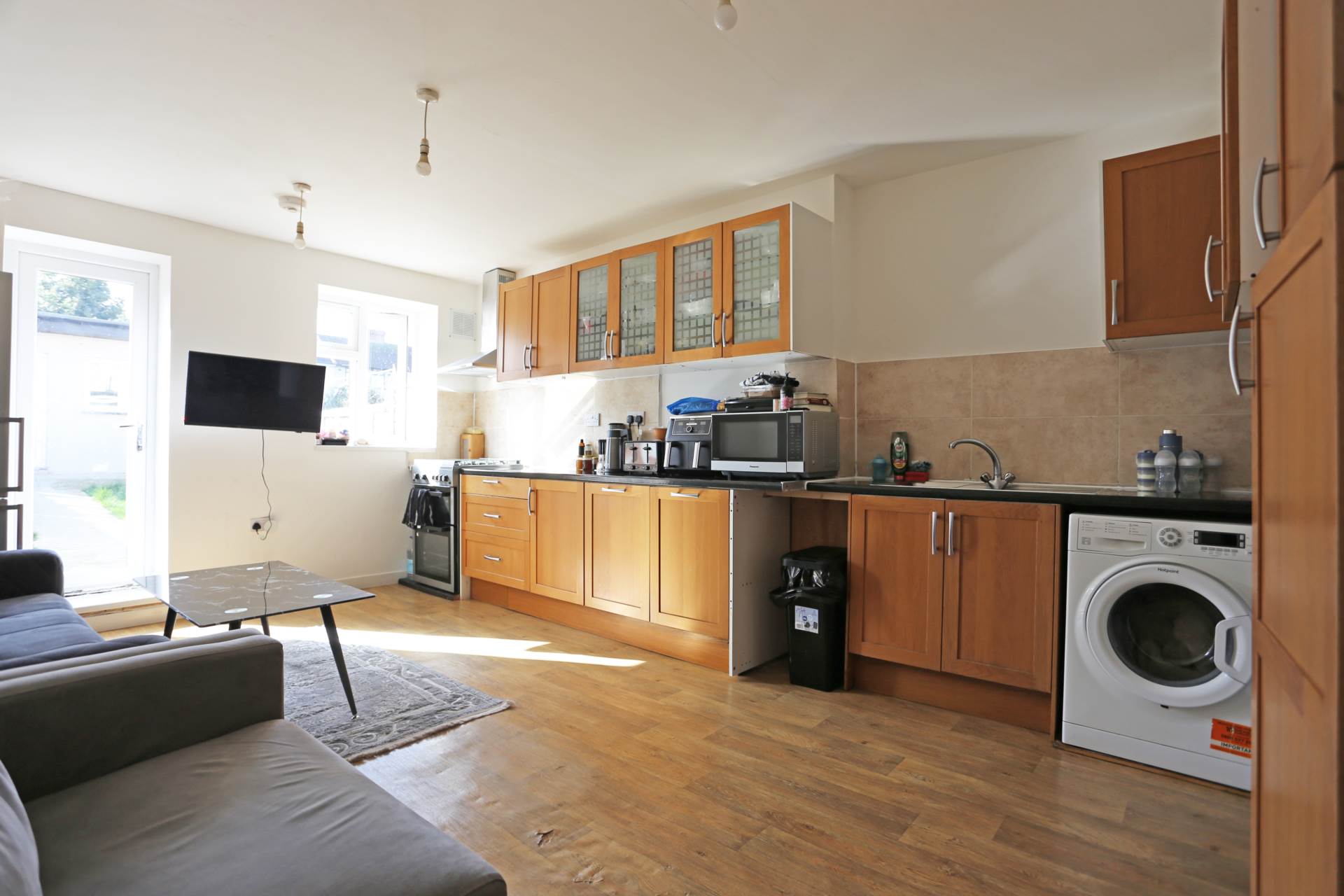 Oval Road North, Dagenham, RM10, Image 2