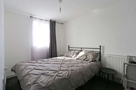 Oval Road North, Dagenham, RM10, Image 3