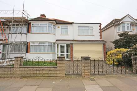 Gordon Road, Chadwell Heath, RM6, Image 1