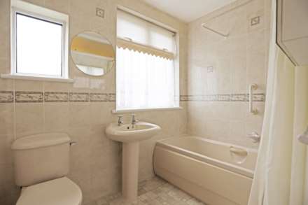 Gordon Road, Chadwell Heath, RM6, Image 12