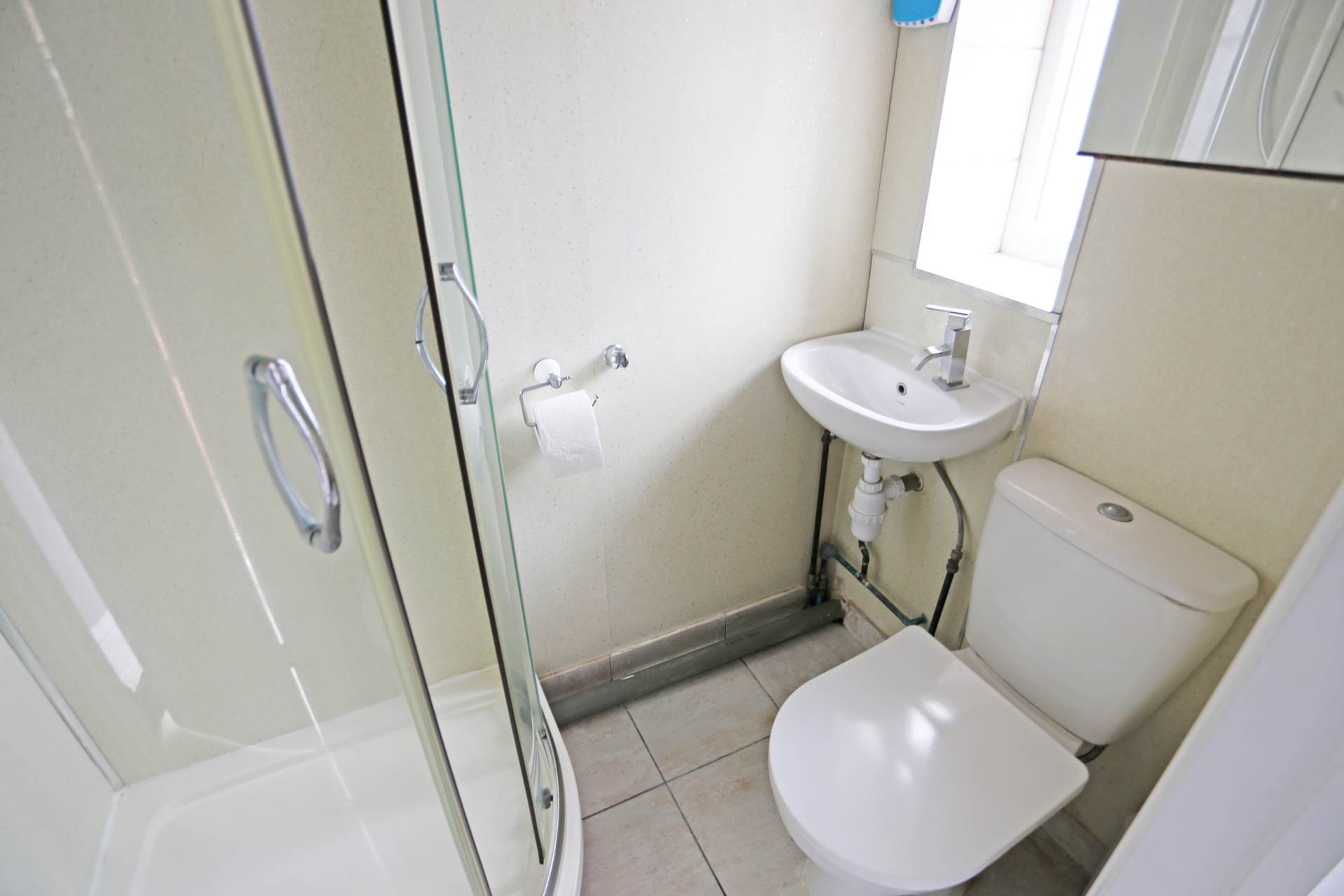 Hampton Road, Ilford, IG1, Image 7