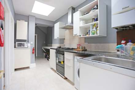 Hampton Road, Ilford, IG1, Image 2