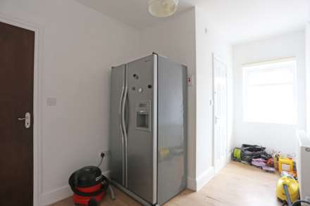 Hampton Road, Ilford, IG1, Image 5