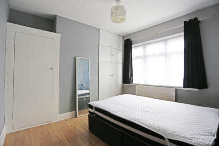 Hampton Road, Ilford, IG1, Image 9