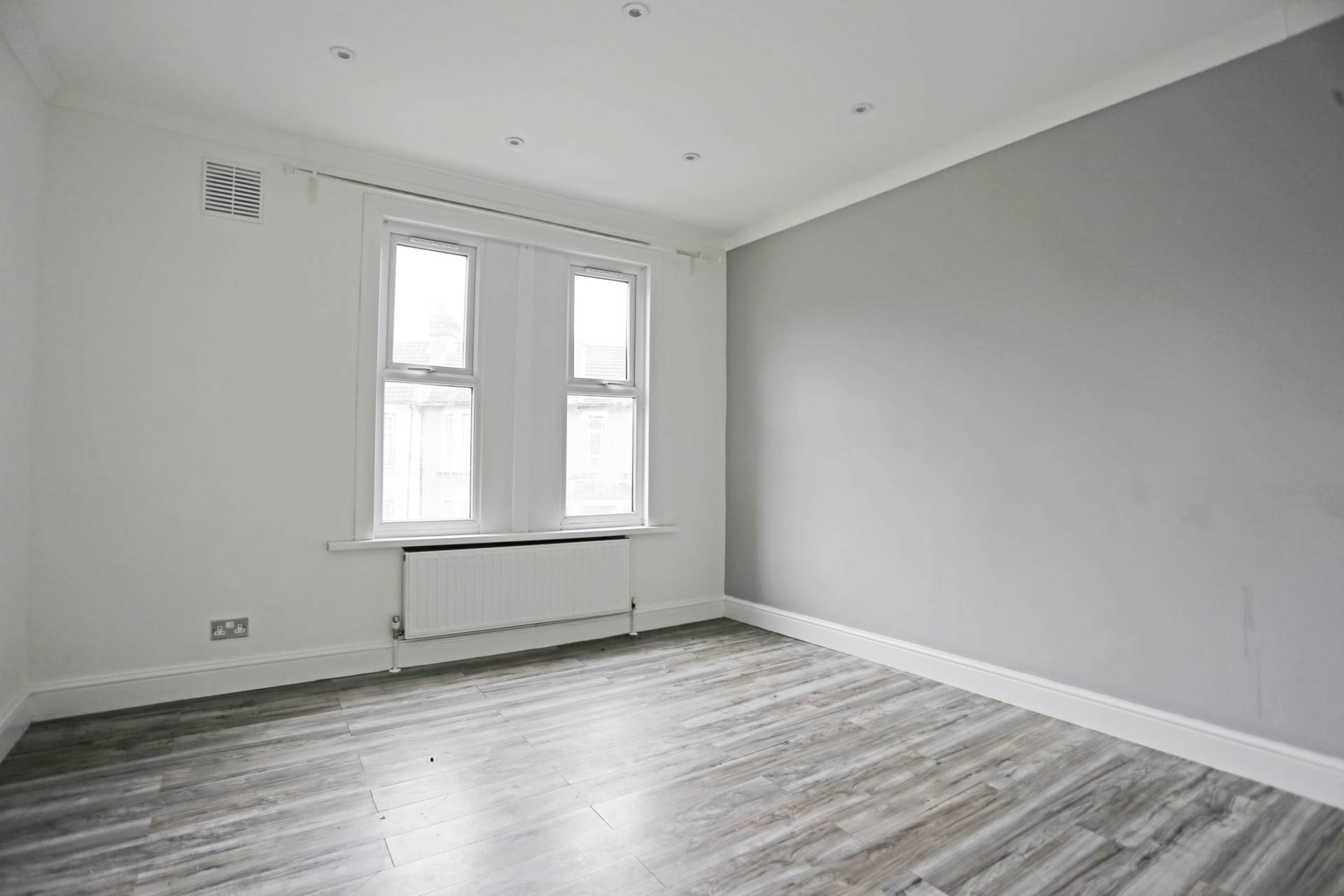 Browning Road, Manor Park, London, E12, Image 7