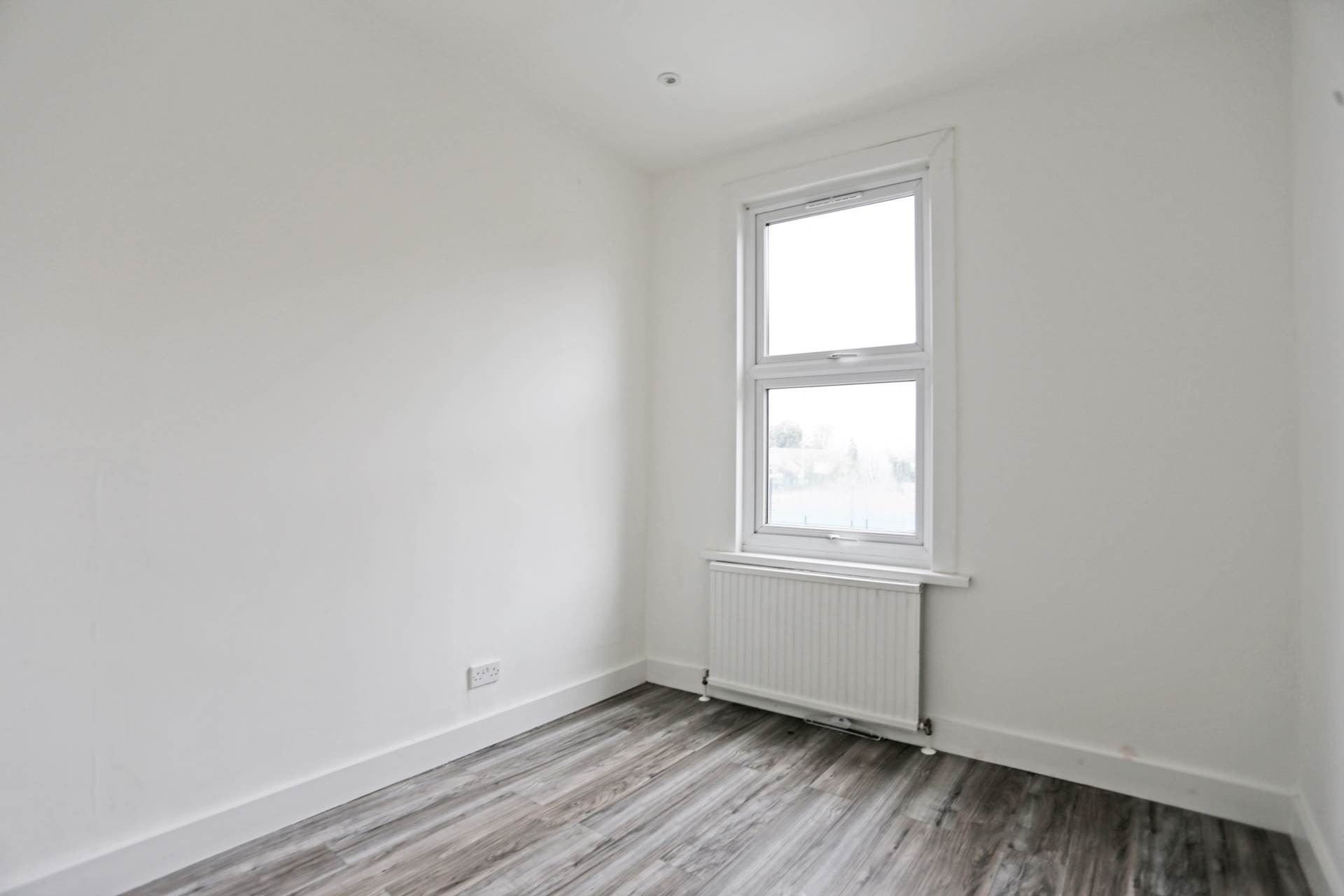 Browning Road, Manor Park, London, E12, Image 8